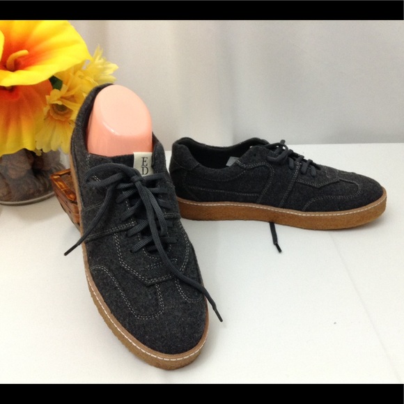 NWOT⬇️ Wool blend  sneakers💥 - Picture 2 of 7